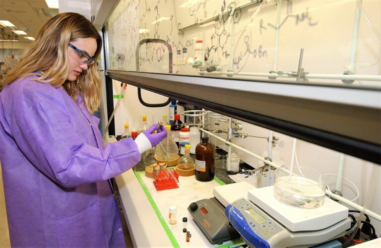 Peptide OEM Formulation: QA Applications for Raw Materials